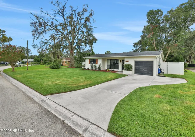 Photo 3 of Single family home for sale at 8162 Cesperdes Ave, Jacksonville, FL 32217 | MLS# 2164210 | Listing updated on 2026-09-17