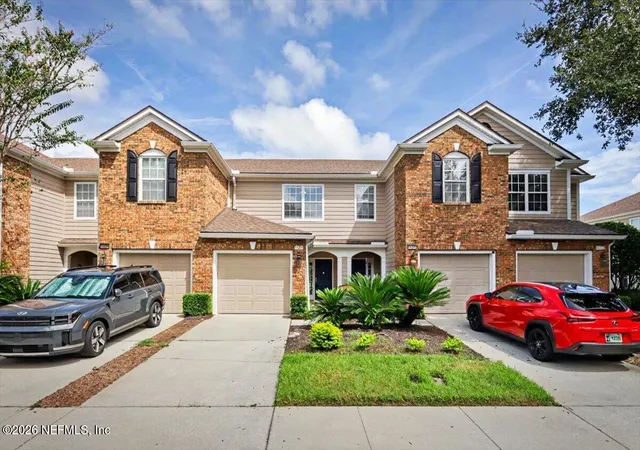 Photo 2 of Townhouse for sale at 11374 Campfield Cir, Jacksonville, FL 32256 | MLS# 2164196 | Listing updated on 2026-09-10