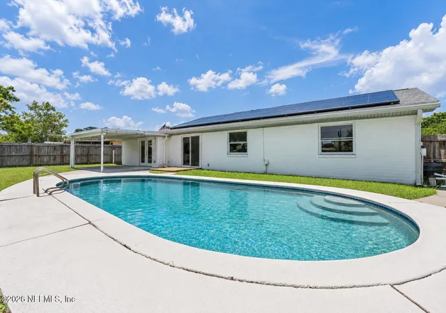 Photo 2 of Single family home for sale at 816 16th Avenue N, Jacksonville Beach, FL 32250 | MLS# 2164221 | Listing updated on 2026-10-22