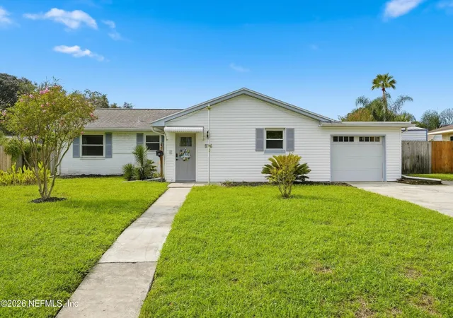 Photo 3 of Single family home for sale at 816 16th Avenue N, Jacksonville Beach, FL 32250 | MLS# 2164221 | Listing updated on 2026-10-22