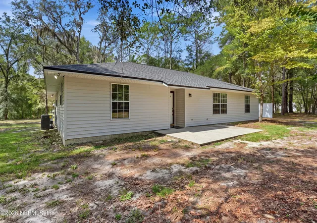 Photo 3 of Single family home for sale at 1098 46th Loop, Keystone Heights, FL 32656 | MLS# 2164457 | Listing updated on 2026-09-15