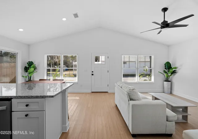 Photo 3 of Single family home for sale at 916 Kennedy Dr, Saint Augustine, FL 32084 | MLS# 2164110 | Listing updated on 2026-09-09