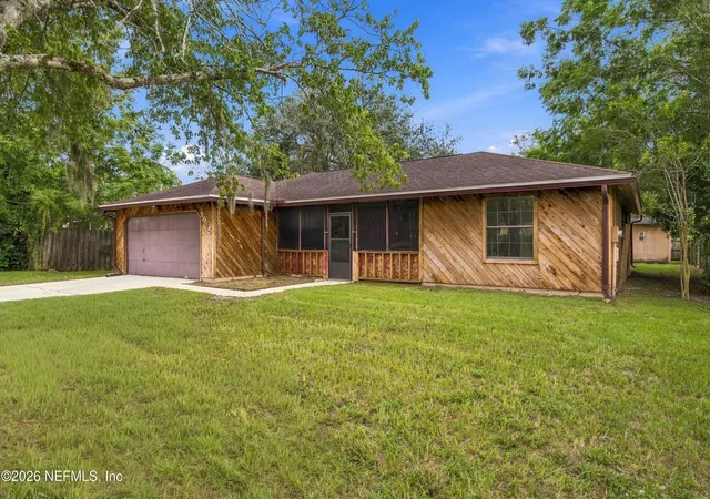 Photo 3 of Sale Pending at 2915 Trenton Ct, Orange Park, FL 32065 | MLS# 2164192 | Listing updated on 2026-09-30