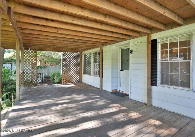 Photo 3 of Single family home for sale at 7604 Sunwood Dr, Jacksonville, FL 32256 | MLS# 2164516 | Listing updated on 2026-09-27