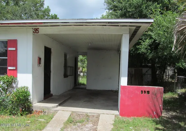 Photo 3 of Sale Pending at 35 W 44th Street, Jacksonville, FL 32208 | MLS# 2164169 | Listing updated on 2026-09-21