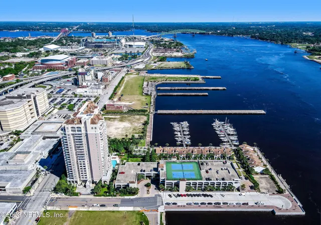 Photo 3 of Condo for sale at 400 E Bay St #1910, Jacksonville, FL 32202 | MLS# 2164173 | Listing updated on 2026-09-17