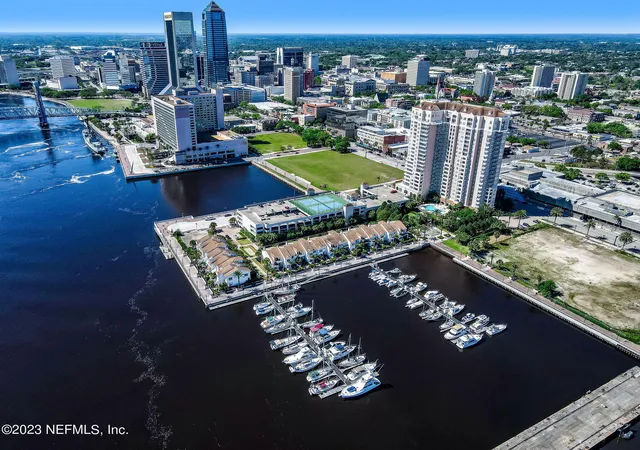 Photo 4 of Condo for sale at 400 E Bay St #1910, Jacksonville, FL 32202 | MLS# 2164173 | Listing updated on 2026-09-17