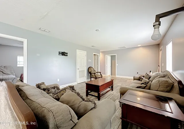 Photo 4 of Single family home for sale at 3065 Francis Rd, Jacksonville, FL 32209 | MLS# 2164177 | Listing updated on 2026-09-17