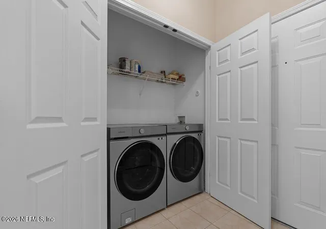 Listing Photo 4 - Condo for sale in building located at 7990 Baymeadows Rd, Jacksonville, FL 32256 - Unit #526