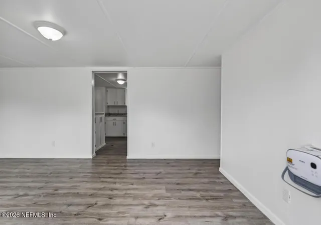 Photo 3 of Manufactured home for sale at 204 Milton Ave, Interlachen, FL 32148 | MLS# 2164190 | Listing updated on 2026-09-30