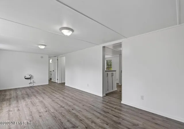 Photo 4 of Manufactured home for sale at 204 Milton Ave, Interlachen, FL 32148 | MLS# 2164190 | Listing updated on 2026-09-30