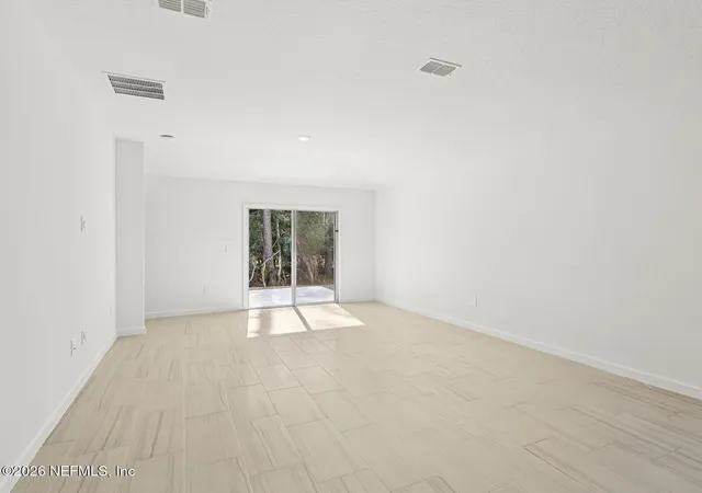 Photo 2 of Single family home for sale at 124 Wandering Crk Way, Palm Coast, FL 32164 | MLS# 2167850 | Listing updated on 2026-10-14