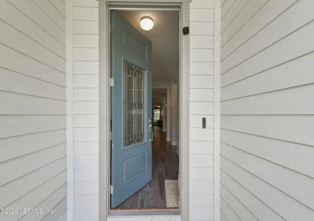 Photo 2 of Single family home for sale at 3052 Hawks Hl Ln, Jacksonville, FL 32216 | MLS# 2164748 | Listing updated on 2026-09-30