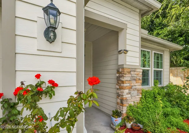 Photo 3 of Single family home for sale at 3052 Hawks Hl Ln, Jacksonville, FL 32216 | MLS# 2164748 | Listing updated on 2026-09-30