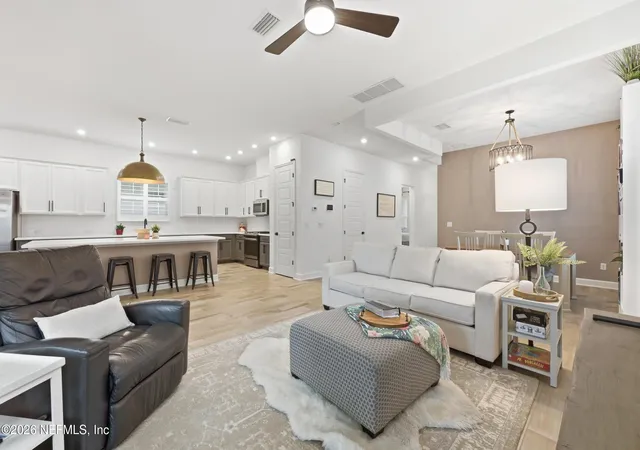 Photo 2 of Single family home for sale at 76 Park Ctr Ave, Ponte Vedra, FL 32081 | MLS# 2164864 | Listing updated on 2026-09-23