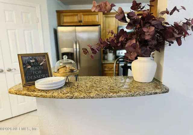 Listing Photo 5 - Condo for sale in building located at 7800 Pt Mdws Dr, Jacksonville, FL 32256 - Unit #531