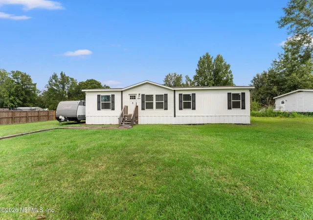 Manufactured home for sale at 44043 Red Oak Ct, Callahan, FL 32011 | MLS# 2164433