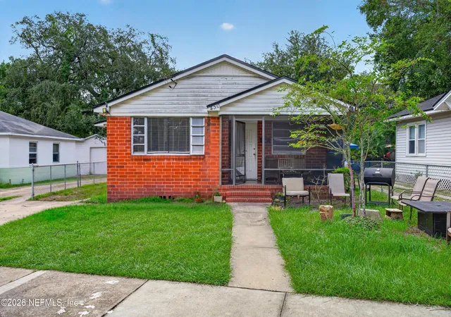 Photo 2 of Single family home for sale at 450 E 46th Street, Jacksonville, FL 32208 | MLS# 2164273 | Listing updated on 2026-10-02