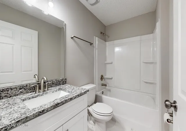 Photo 3 of Single family home for sale at 5536 Jefferson St, Keystone Heights, FL 32656 | MLS# 2164360 | Listing updated on 2026-09-26