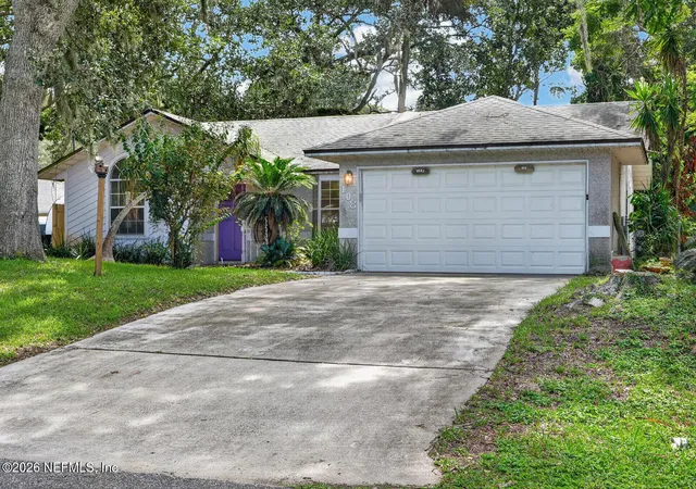 Photo 3 of Single family home for sale at 108 Mohegan Rd, Saint Augustine, FL 32086 | MLS# 2164428 | Listing updated on 2026-10-22