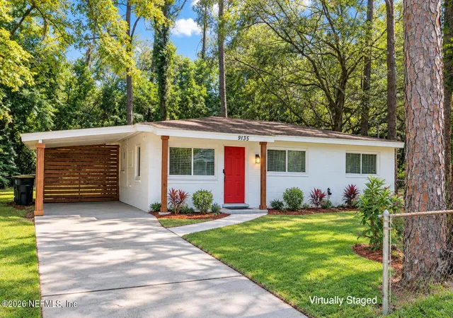 Photo 1 of Sale Pending at 9135 Spottswood Rd, Jacksonville, FL 32208 | MLS# 2164626 | Listing updated on 2026-09-28
