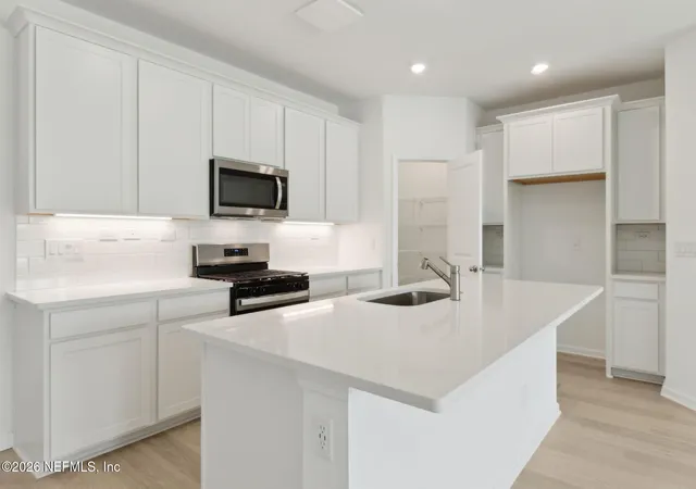 Photo 4 of Townhouse for sale at 28 Kingsville Ct, Saint Augustine, FL 32092 | MLS# 2164601 | Listing updated on 2026-10-19