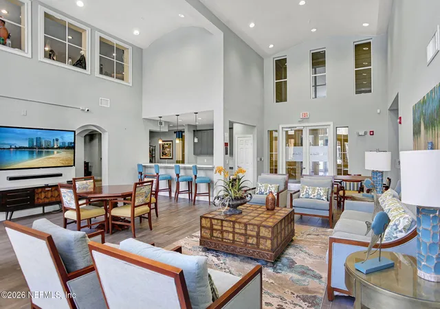 Listing Photo 4 - Condo for sale in building located at 8539 W Gate Pkwy, Jacksonville, FL 32216 - Unit #9101