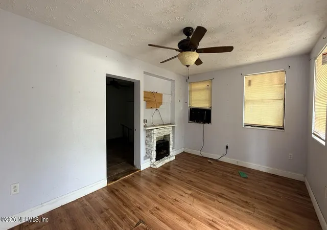 Photo 4 of Single family home for sale at 9936 Frankella Rd, Jacksonville, FL 32208 | MLS# 2164478 | Listing updated on 2026-10-05