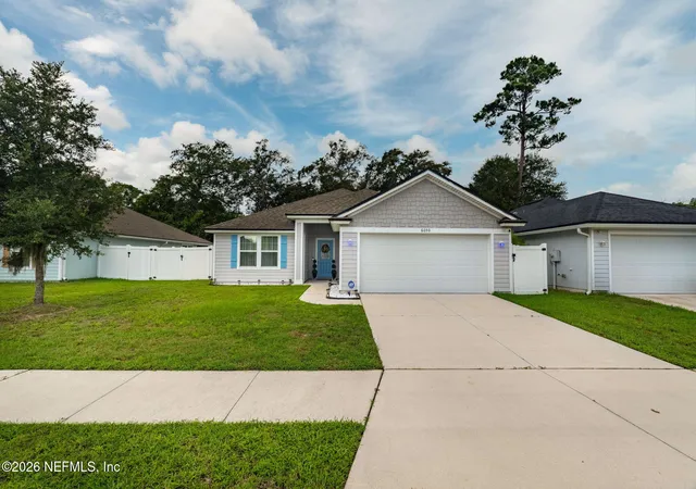 Photo 2 of Single family home for sale at 6050 Patriots Landing Ln, Jacksonville, FL 32244 | MLS# 2164512 | Listing updated on 2026-09-17
