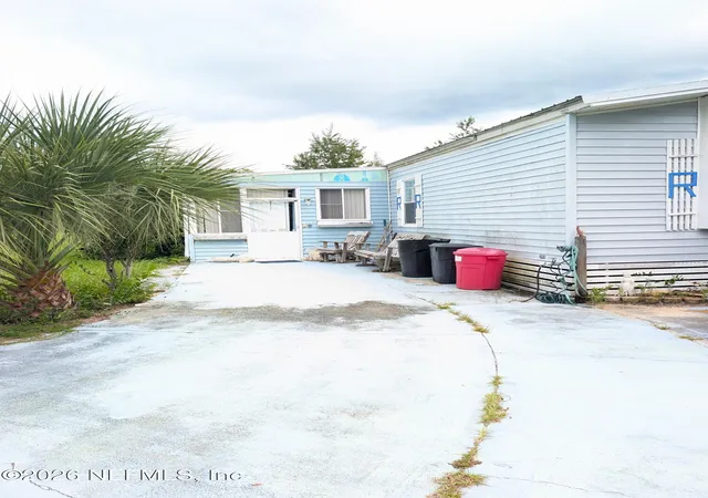 Photo 2 of Manufactured home for sale at 116 Cordell Ave #A, Interlachen, FL 32148 | MLS# 2164503 | Listing updated on 2026-09-30