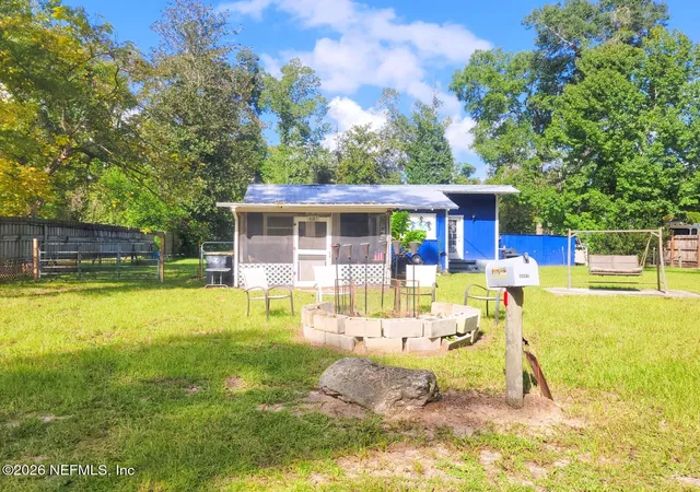 Photo 3 of Single family home for sale at 4007 Sw Wilson Springs Rd, Fort White, FL 32038 | MLS# 2164575 | Listing updated on 2026-10-07