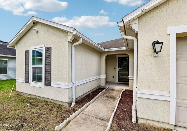 Photo 3 of Single family home for sale at 7558 Grossman Ct, Jacksonville, FL 32244 | MLS# 2164771 | Listing updated on 2026-09-15