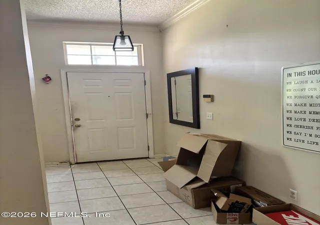 Photo 3 of Sale Pending at 5351 Oxford Crst Dr, Jacksonville, FL 32258 | MLS# 2164636 | Listing updated on 2026-09-14