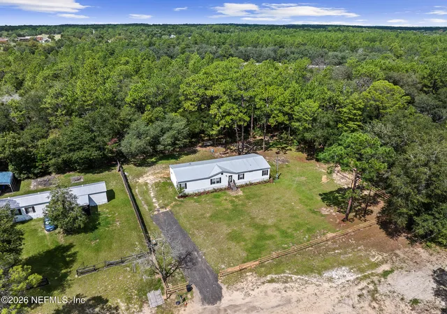 Photo 1 of Manufactured home for sale at 141 Cherokee Dr, Interlachen, FL 32148 | MLS# 2164655 | Listing updated on 2026-09-13