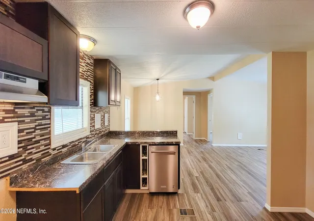 Photo 4 of Manufactured home for sale at 210 Walkup St, Interlachen, FL 32148 | MLS# 2164756 | Listing updated on 2026-09-14