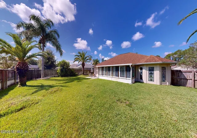 Photo 3 of Single family home for sale at 5 Edwin Ln, Palm Coast, FL 32164 | MLS# 2165169 | Listing updated on 2026-09-26