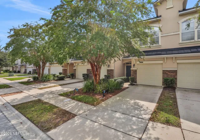 Photo 1 of Sale Pending at 6128 Bartram Village Dr, Jacksonville, FL 32258 | MLS# 2166263 | Listing updated on 2026-10-08