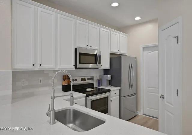 Photo 4 of Sale Pending at 6128 Bartram Village Dr, Jacksonville, FL 32258 | MLS# 2166263 | Listing updated on 2026-10-08