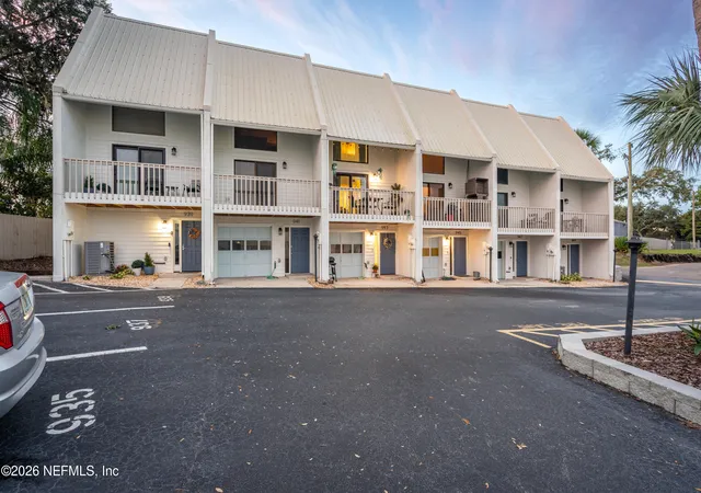 Photo 2 of Condo for sale at 943 S Ponce De Leon Blvd, Saint Augustine, FL 32084 | MLS# 2164724 | Listing updated on 2026-09-14