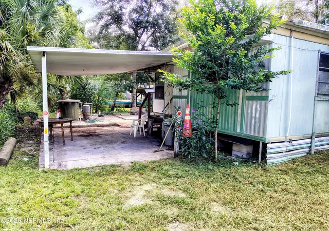 Photo 2 of Sale Pending at 117 Breezewood Cir, San Mateo, FL 32187 | MLS# 2164993 | Listing updated on 2026-10-06