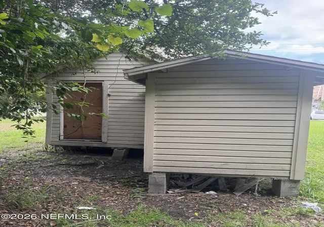 Photo 3 of Single family home for sale at 745 E Union St, Jacksonville, FL 32206 | MLS# 2165850 | Listing updated on 2026-10-06