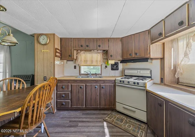 Photo 3 of Manufactured home for sale at 216 Ash St, Hawthorne, FL 32640 | MLS# 2164984 | Listing updated on 2026-09-16