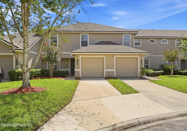 Townhouse for sale at 1615 Vineland Cir #B, Fleming Island, FL 32003 | MLS# 2165033