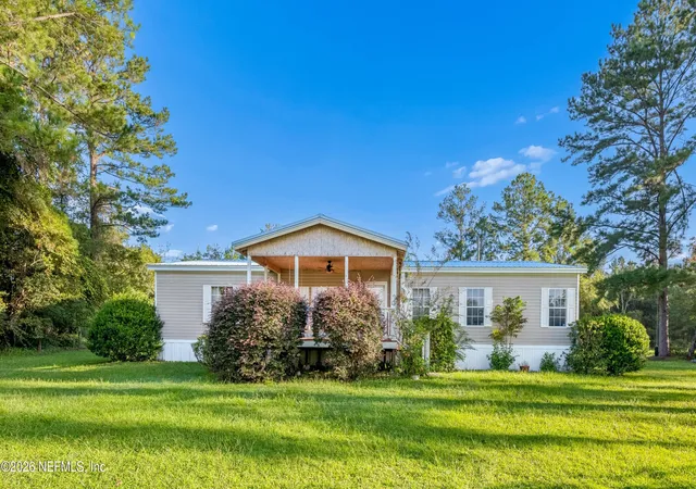 Photo 2 of Manufactured home for sale at 8611 Nw County Rd 225, Starke, FL 32091 | MLS# 2164807 | Listing updated on 2026-09-19