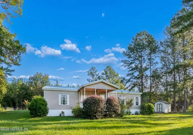 Photo 3 of Manufactured home for sale at 8611 Nw County Rd 225, Starke, FL 32091 | MLS# 2164807 | Listing updated on 2026-09-19