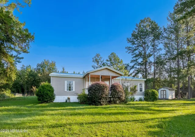 Photo 3 of Manufactured home for sale at 8611 NW County Rd 225, Starke, FL 32091 | MLS# 2164807 | Listing updated on 2026-09-19