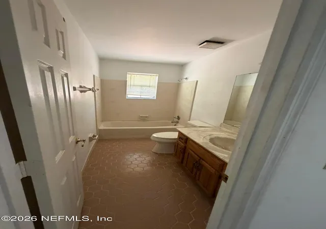 Photo 3 of Single family home for sale at 45 Lee Dr, Saint Augustine, FL 32080 | MLS# 2164891 | Listing updated on 2026-10-01
