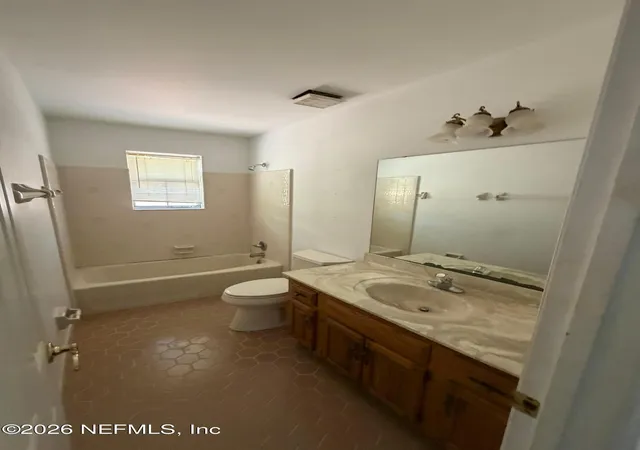 Photo 4 of Single family home for sale at 45 Lee Dr, Saint Augustine, FL 32080 | MLS# 2164891 | Listing updated on 2026-10-01