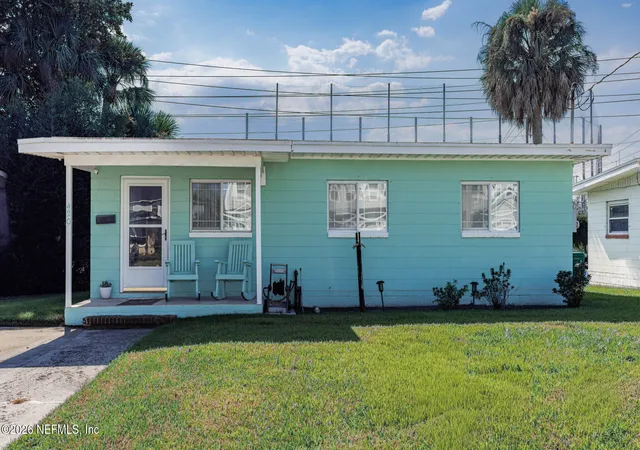 Photo 2 of Single family home for sale at 420 11th Street S, Jacksonville Beach, FL 32250 | MLS# 2165107 | Listing updated on 2026-10-08
