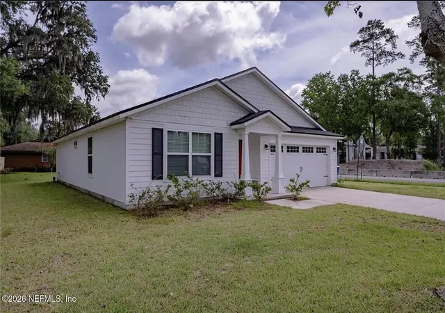 Photo 2 of Single family home for sale at 805 Turtle Crk Dr, Jacksonville, FL 32218 | MLS# 2165064 | Listing updated on 2026-09-21